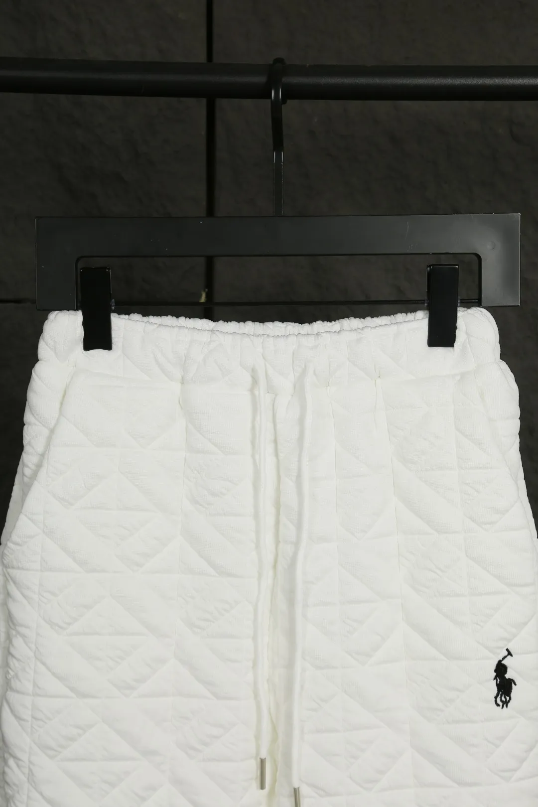 P240 Actual photo [Popular item] Style number: 24384# Color: off-white/hemp gray Size: S to Adjustable elasticated trouser cords at the ankles ✅ - RL Ralph Lauren's hottest style this year. Easy to wear down cotton pants with eyes closed. Classic war horse embroidery LOGO. The texture is full and high-end. A version that you will fall in love with at first sight. Can control any leg shape. Two strings of trouser legs have drawstrings. Can be wide-legged or corseted. Soft and fluffy, level 10 wind-resistant, life-saving pants.
